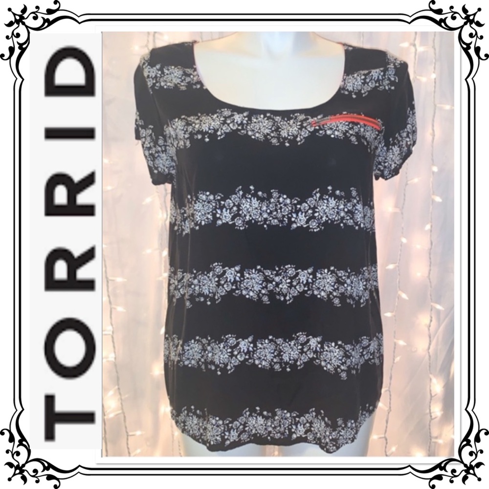 TORRID ⭐️ Black w/ Neon Accent Fashion Blouse